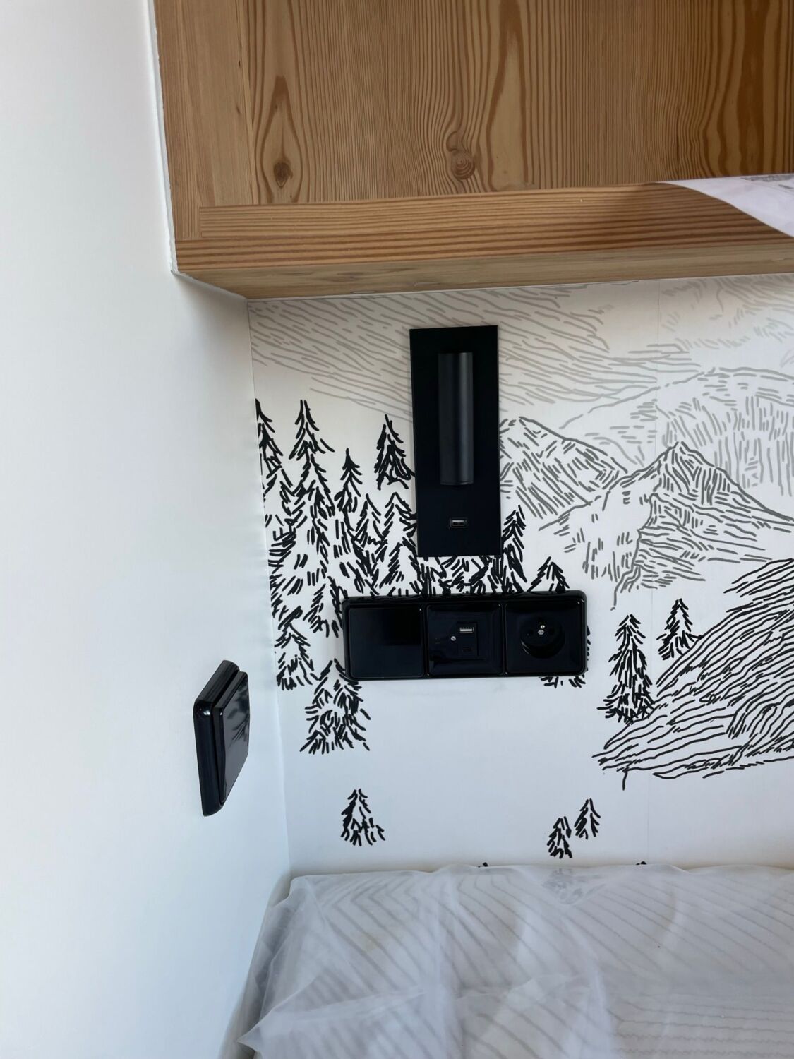 PHOTO D'UNE LAMPE DE CHEVET